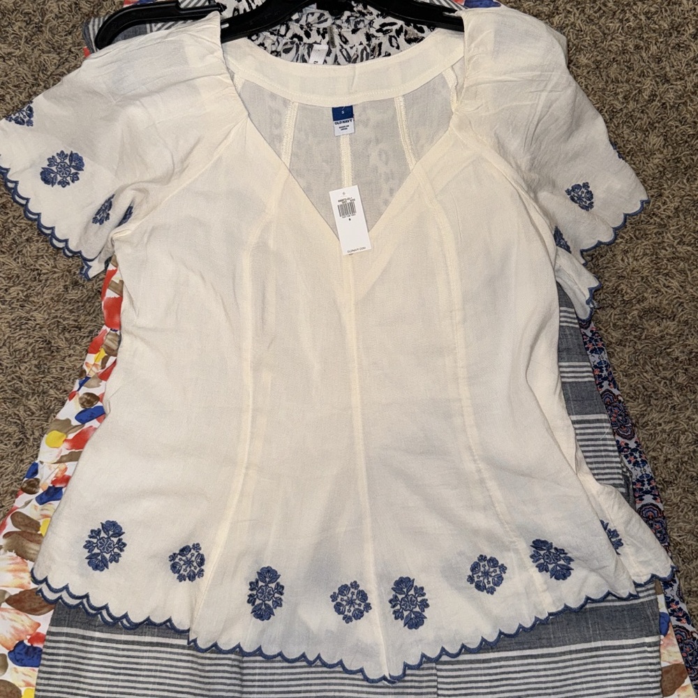 Old navy shirt